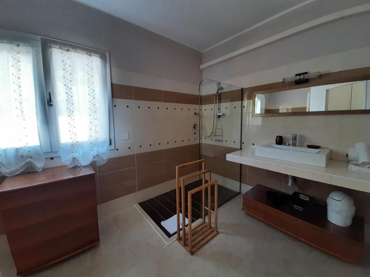 Couette-café Cyrnea - Adults Only