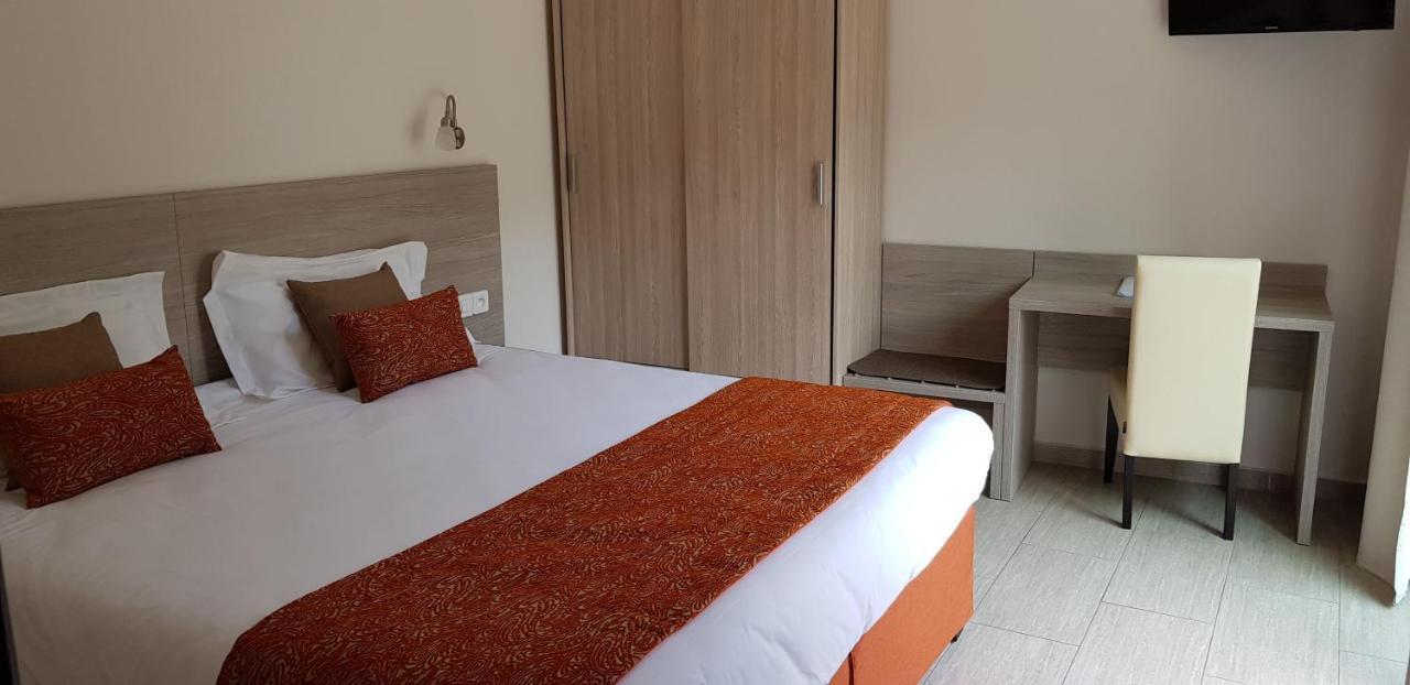 Cyrnea - Adults Only Bed & Breakfast *